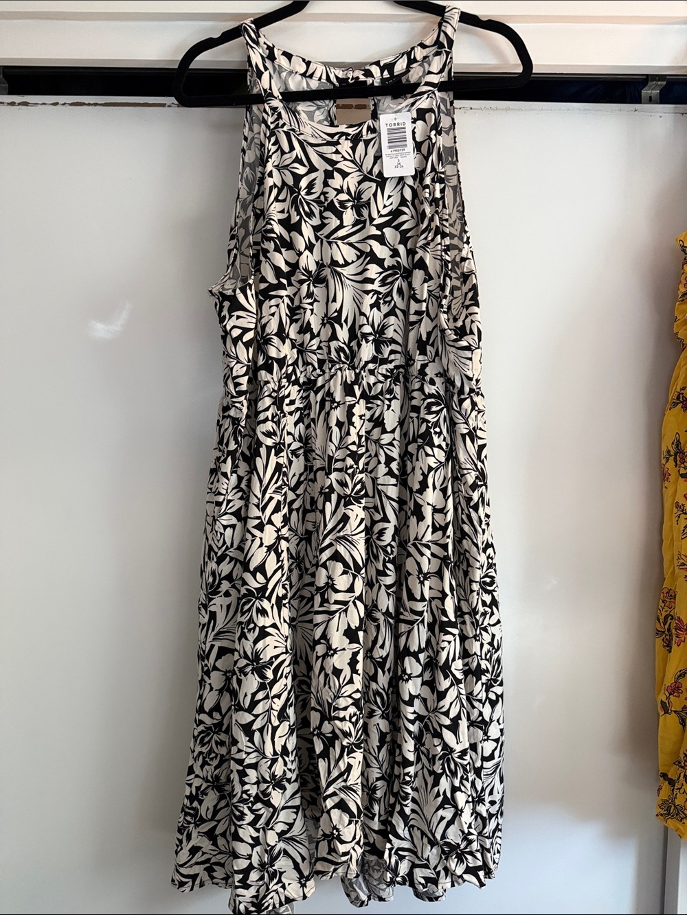torrid Black & White Floral Sleeveless Midi Dress